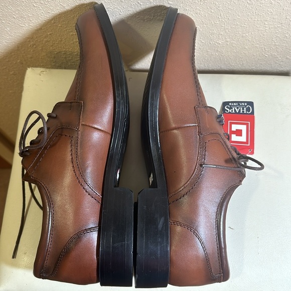 Chaps Dress shoe. Size 12 - Picture 6 of 8